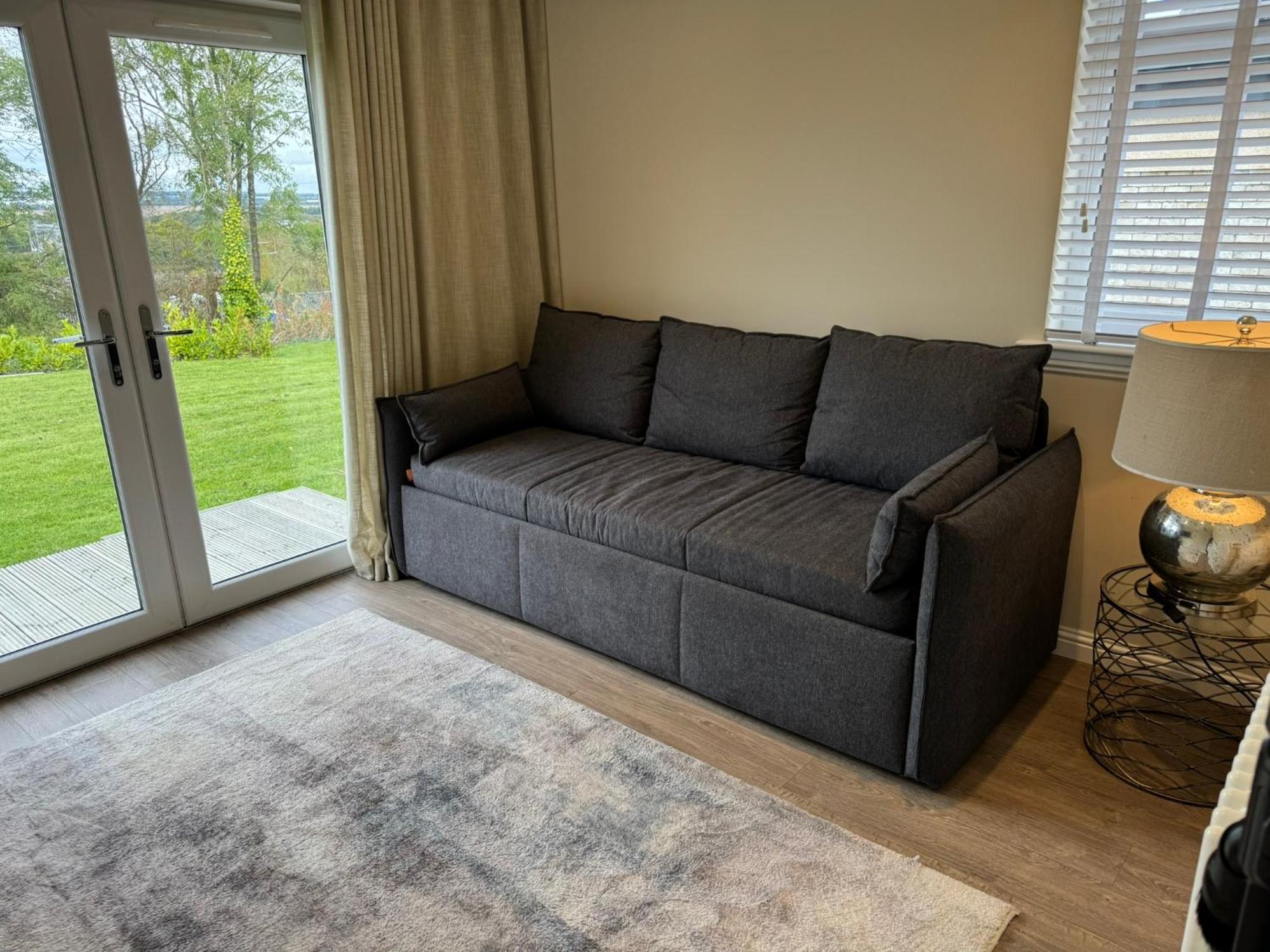 Luxury 2 Bedroom Cottage West Calder ภายนอก รูปภาพ