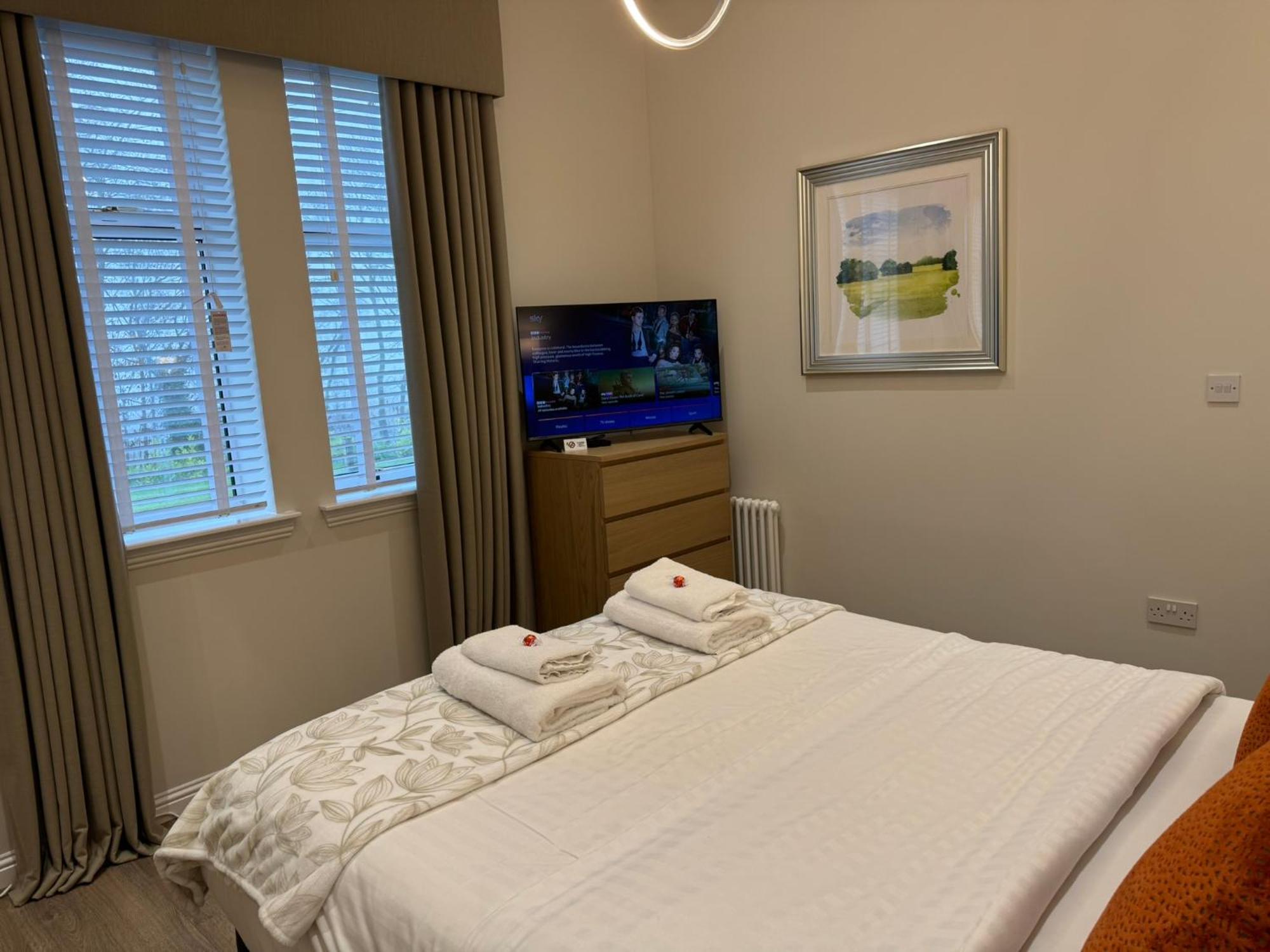 Luxury 2 Bedroom Cottage West Calder ภายนอก รูปภาพ