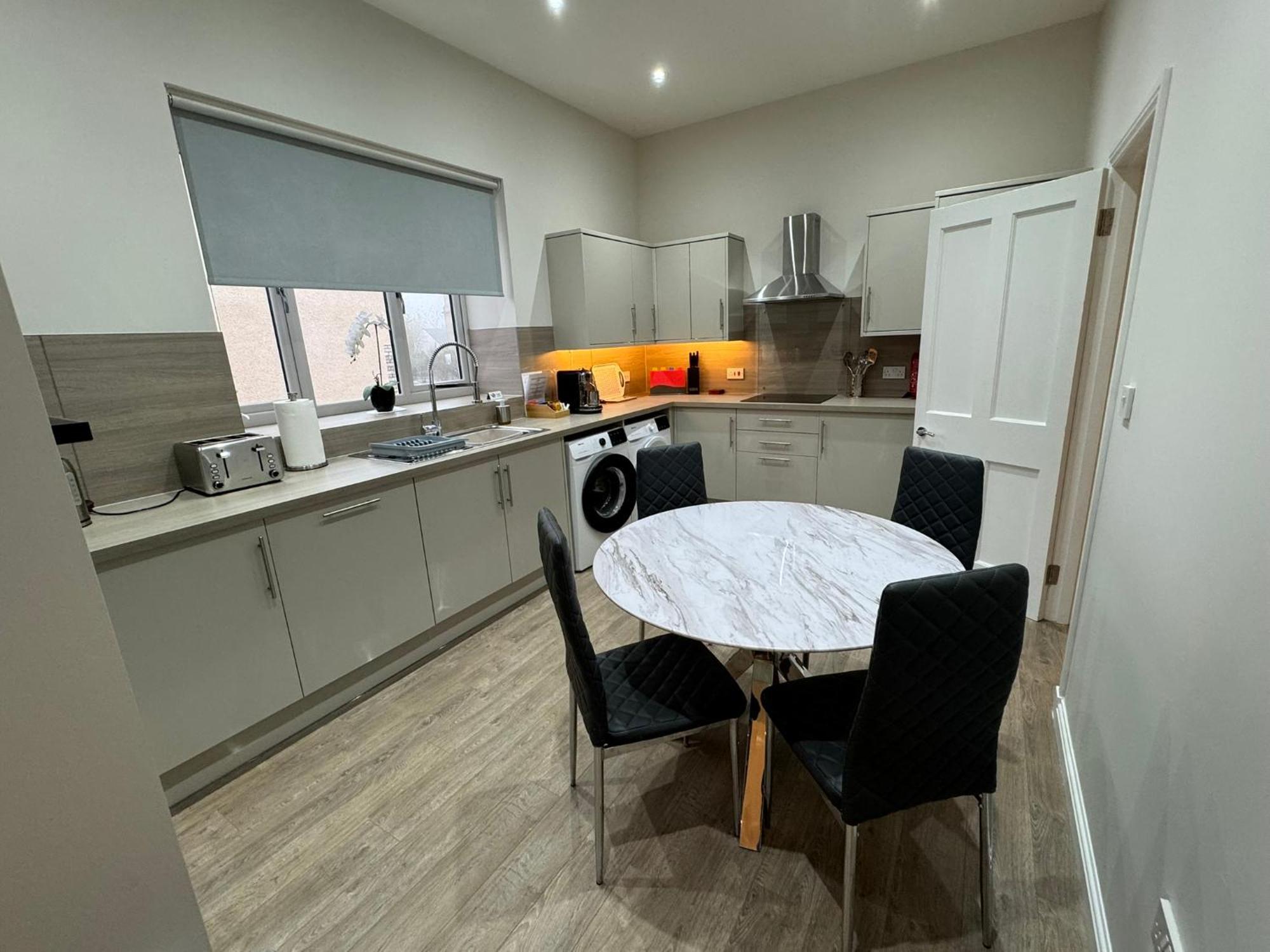Luxury 2 Bedroom Cottage West Calder ภายนอก รูปภาพ